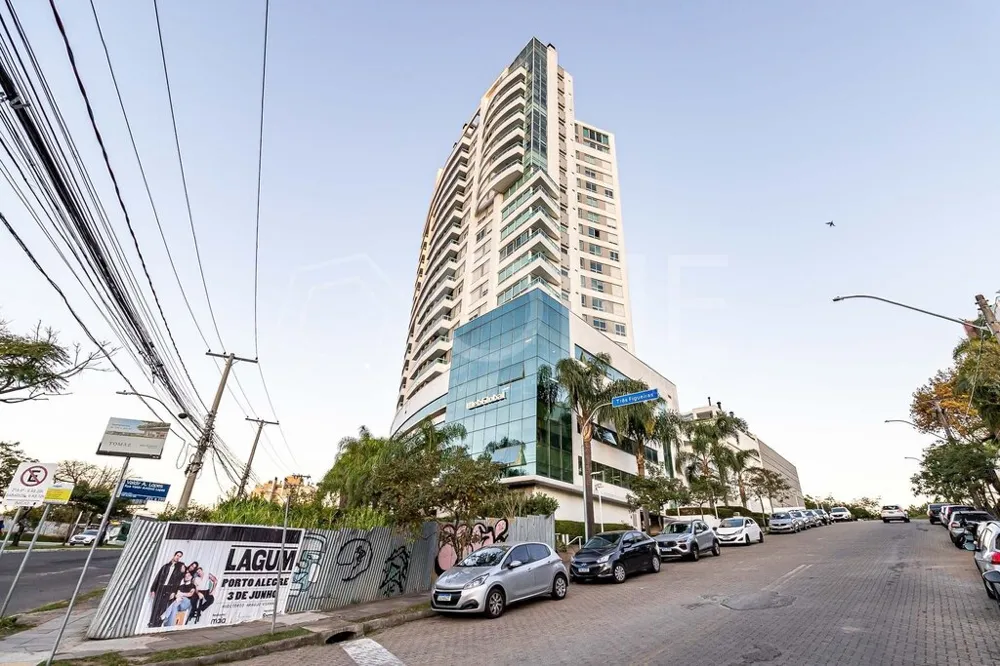 Apartamento para venda no bairro Três Figueiras em Porto Alegre