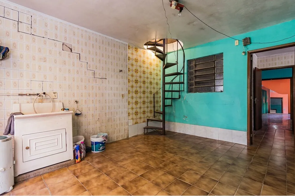 Casa para venda no bairro Partenon em Porto Alegre