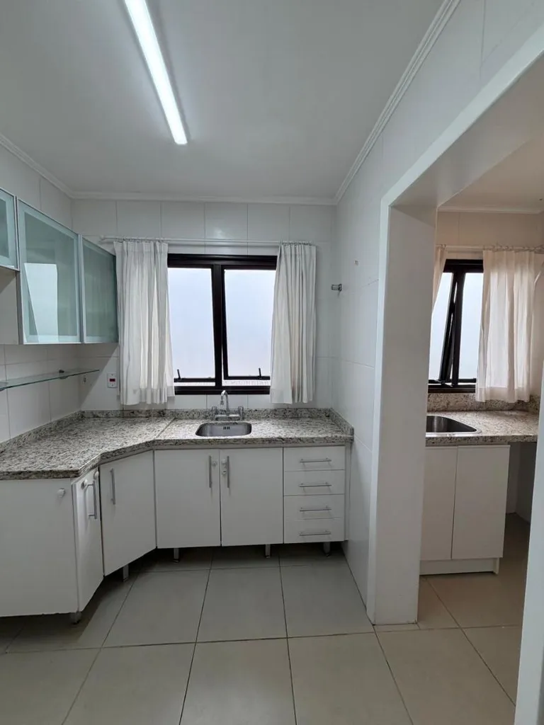 Apartamento para venda no bairro Santana em Porto Alegre
