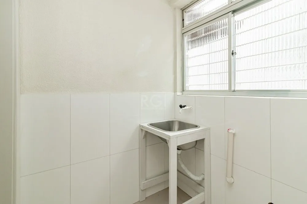 Apartamento para venda no bairro Vila Ipiranga em Porto Alegre