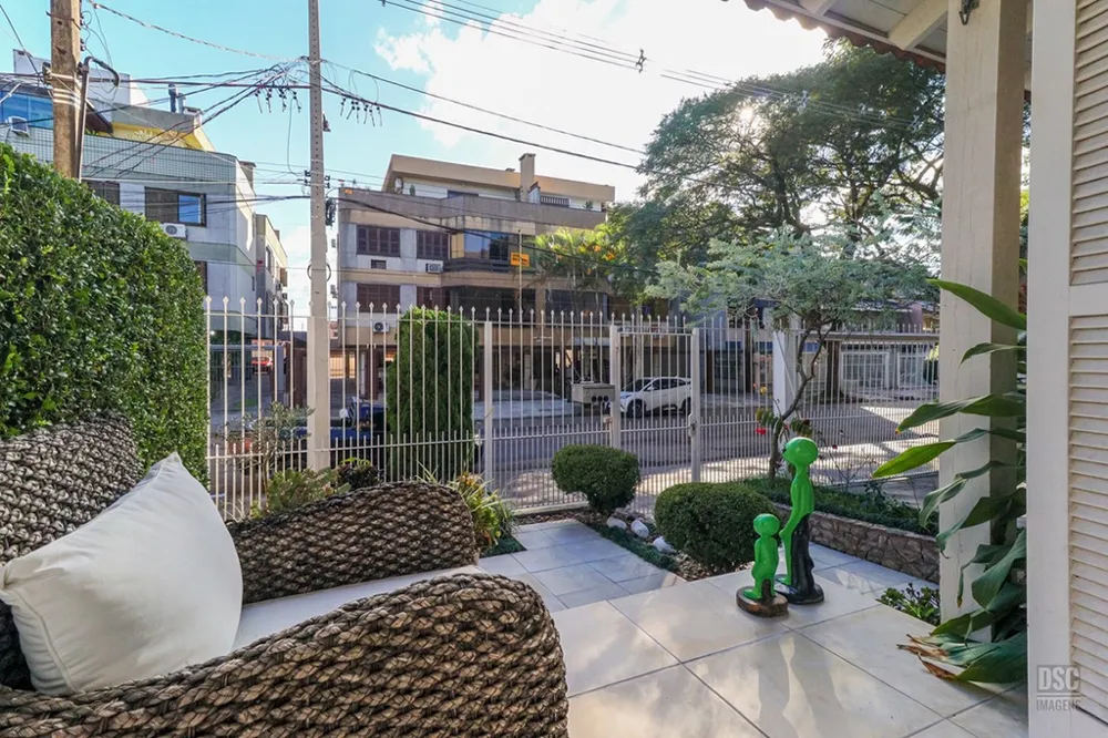 Casa para venda no bairro Jardim Itu em Porto Alegre
