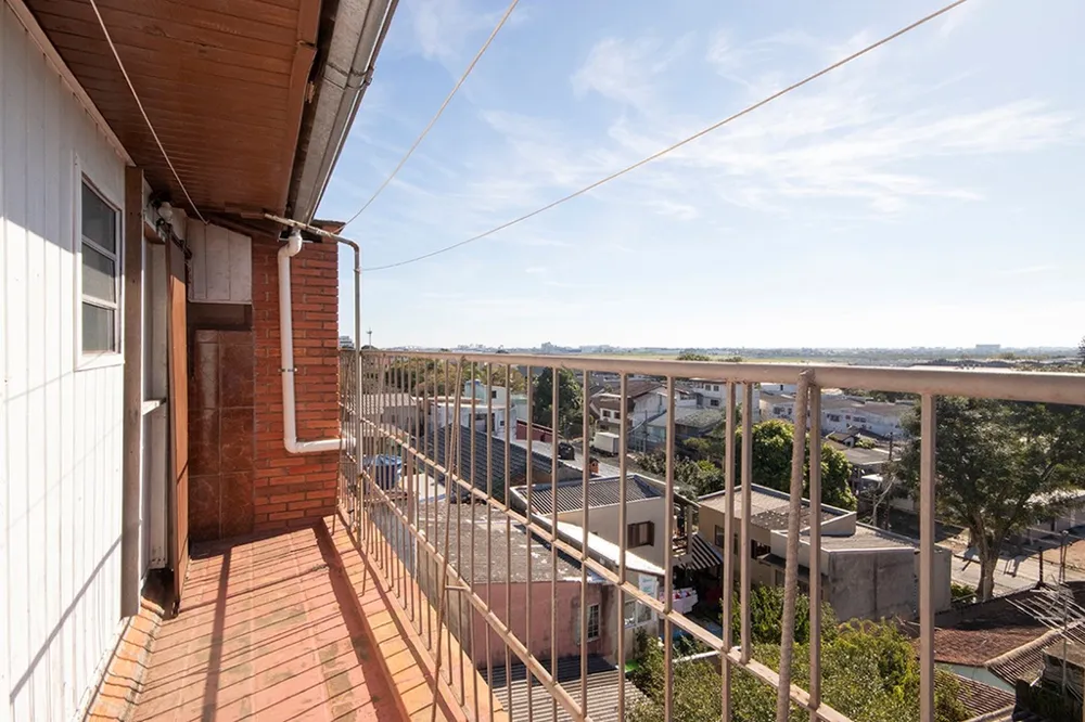 Casa para venda no bairro São Sebastião em Porto Alegre