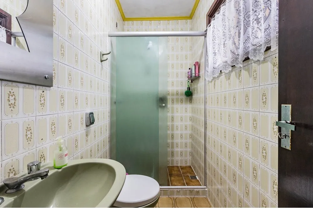 Casa para venda no bairro Vila Ipiranga em Porto Alegre