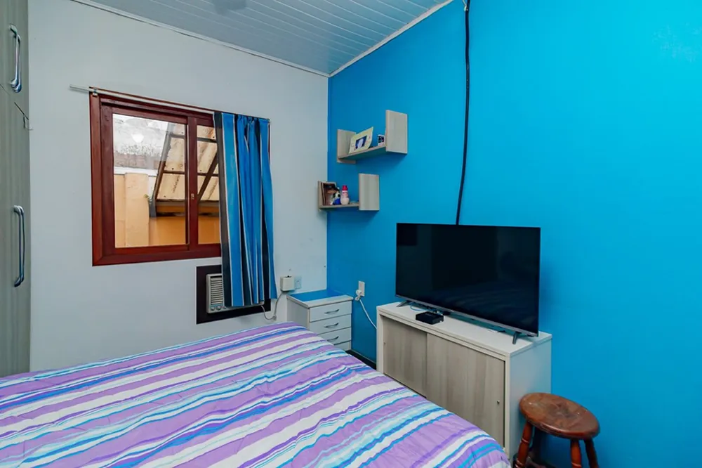 Casa para venda no bairro Vila Ipiranga em Porto Alegre