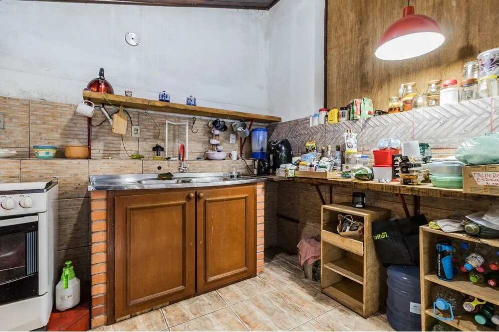 Casa para venda no bairro Partenon em Porto Alegre