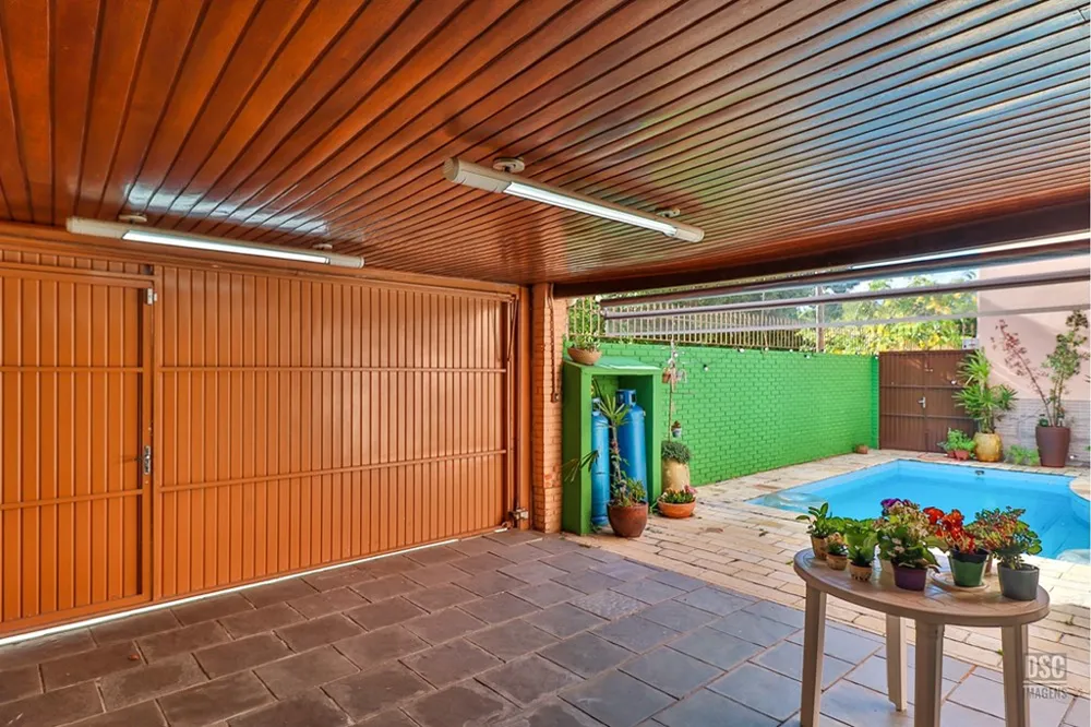 Casa para venda no bairro Rubem Berta em Porto Alegre