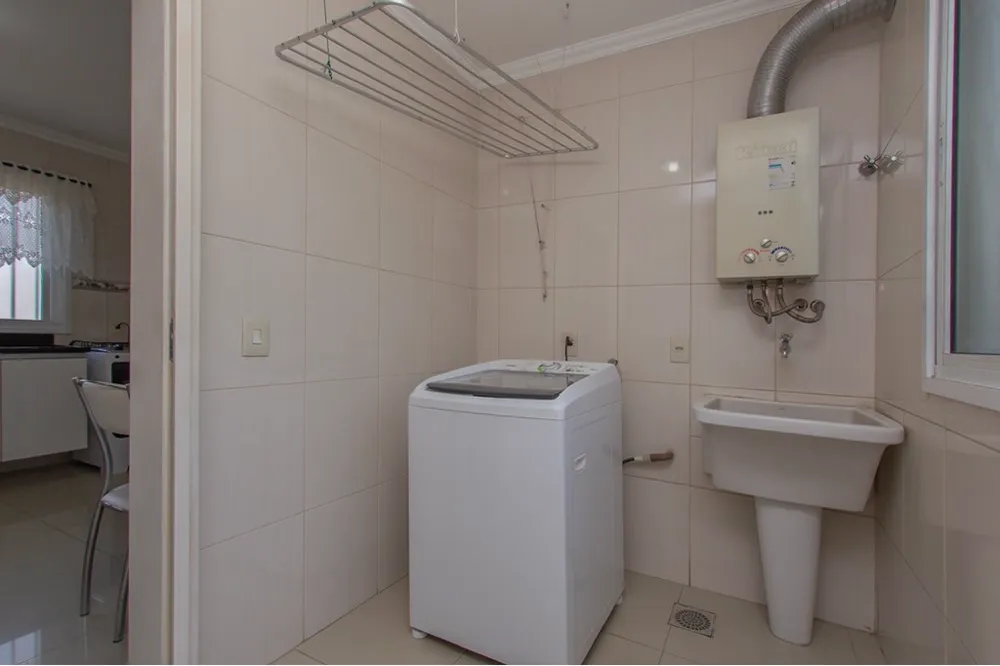 Casa para venda no bairro Vila Ipiranga em Porto Alegre