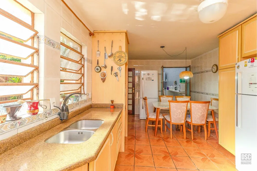 Casa para venda no bairro Rubem Berta em Porto Alegre