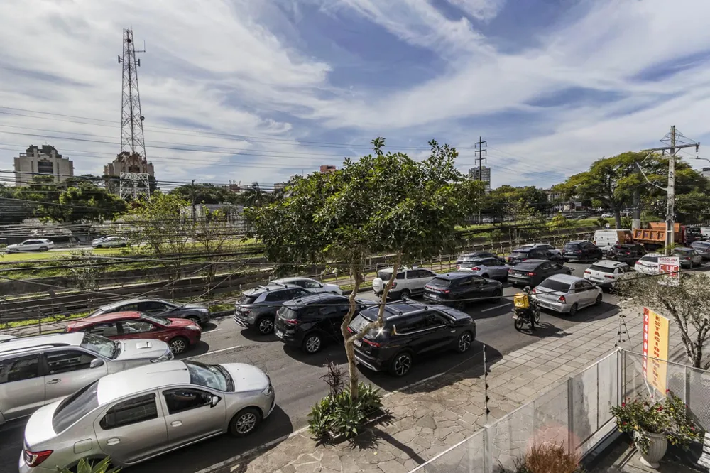 Apartamento para venda no bairro Azenha em Porto Alegre