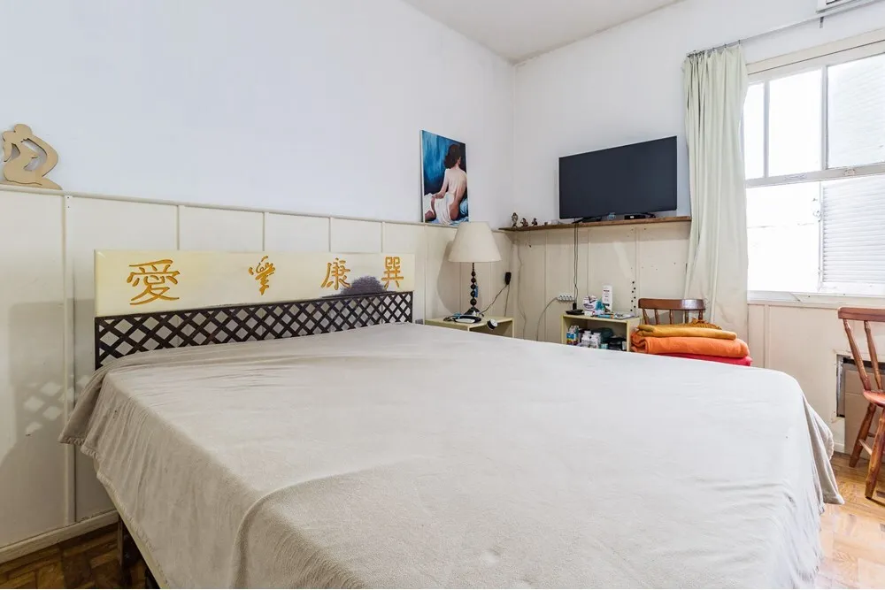 Casa para venda no bairro Partenon em Porto Alegre