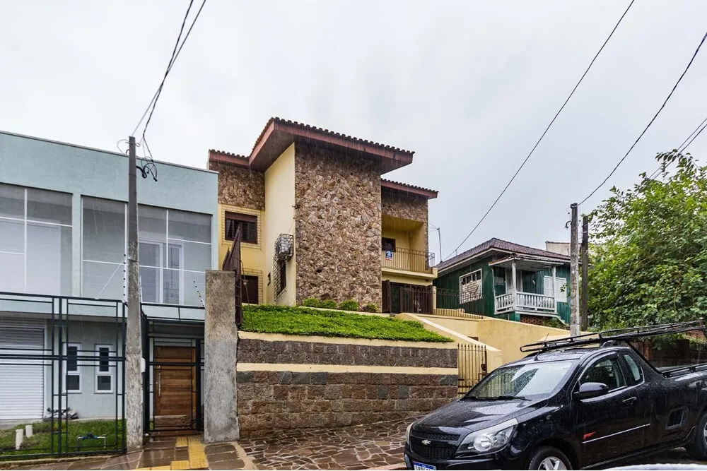 Casa para venda no bairro Vila Ipiranga em Porto Alegre