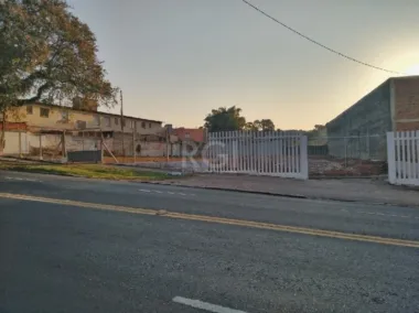 Terreno/Lote Residencial para venda no bairro Vila Jardim em Porto Alegre
