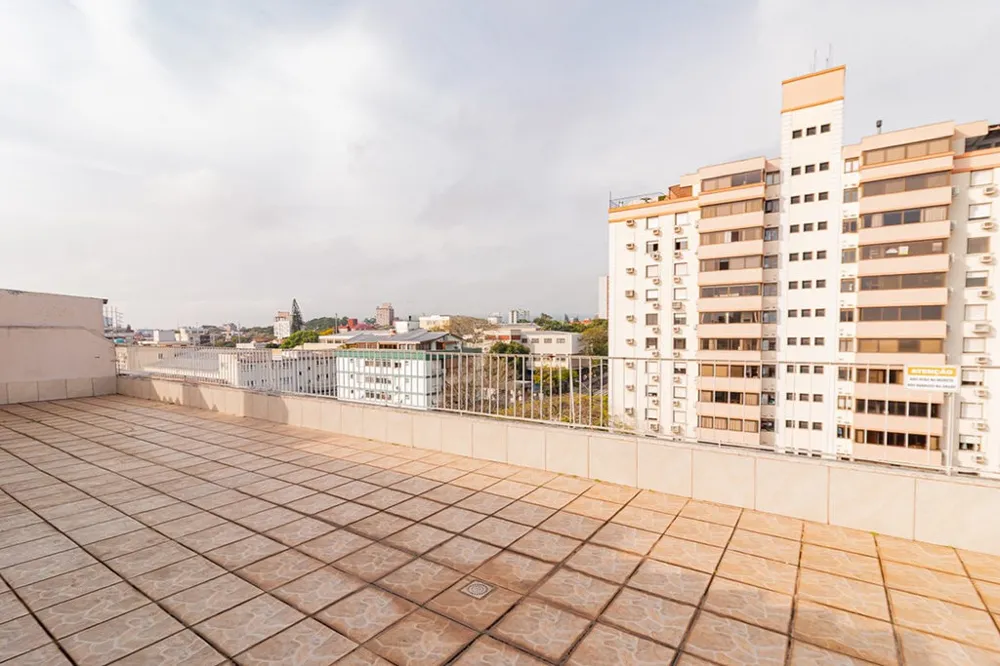 Apartamento para venda no bairro Vila Ipiranga em Porto Alegre