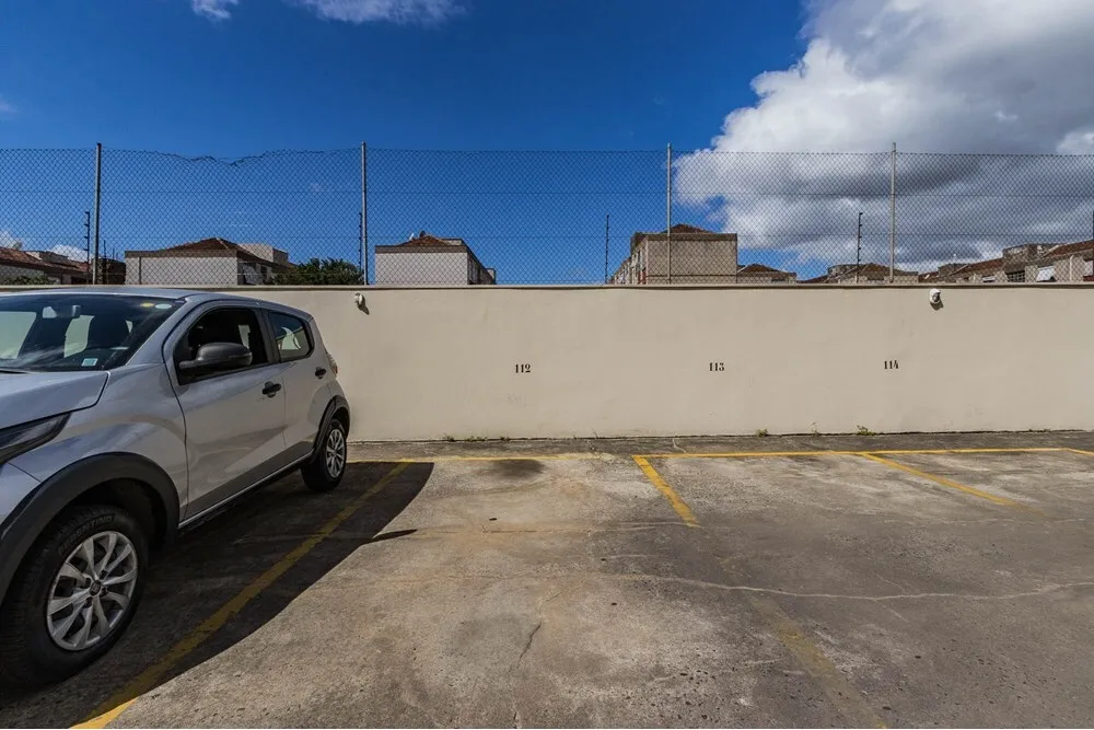 Apartamento para venda no bairro Vila Ipiranga em Porto Alegre