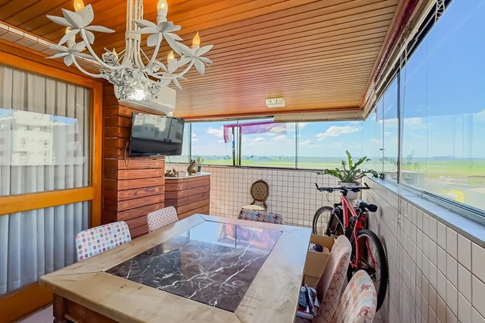 Apartamento para venda no bairro Jardim Lindóia em Porto Alegre