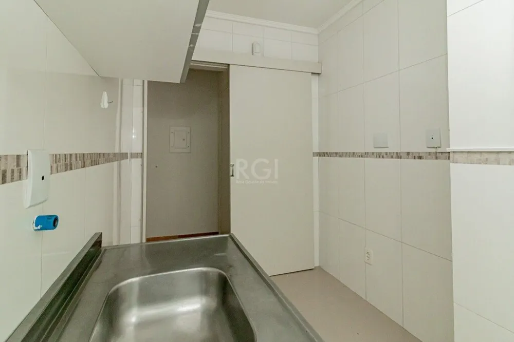 Apartamento para venda no bairro Vila Ipiranga em Porto Alegre