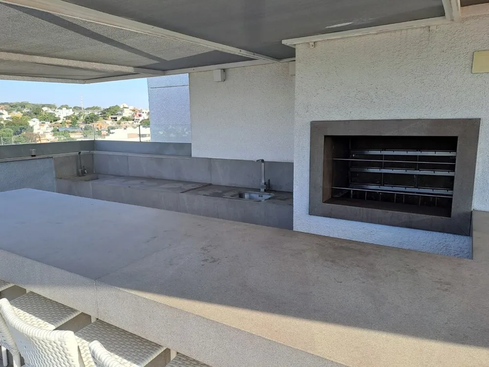 Studio para venda no bairro Chácara das Pedras em Porto Alegre