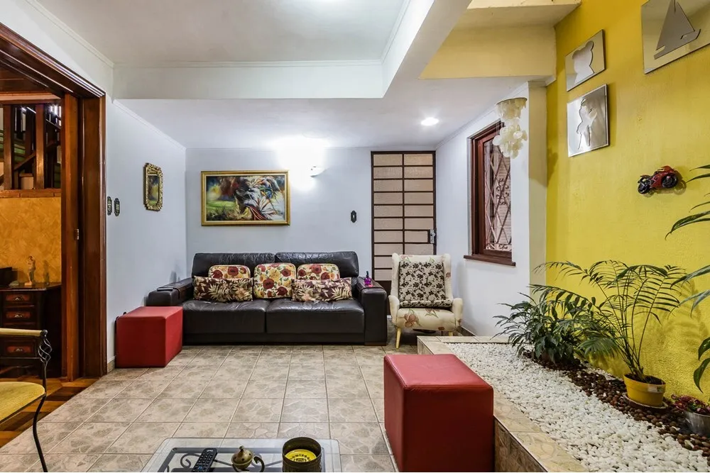 Casa para venda no bairro Vila Ipiranga em Porto Alegre