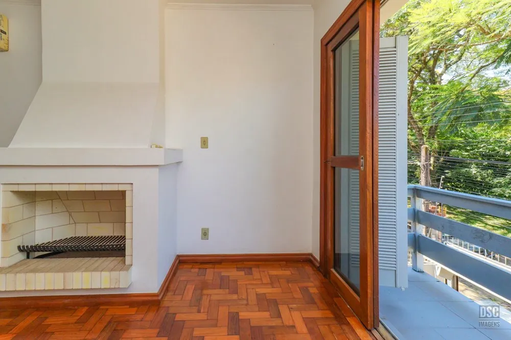 Casa para venda no bairro Vila Ipiranga em Porto Alegre