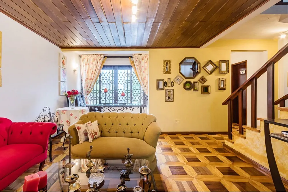 Casa para venda no bairro Vila Ipiranga em Porto Alegre