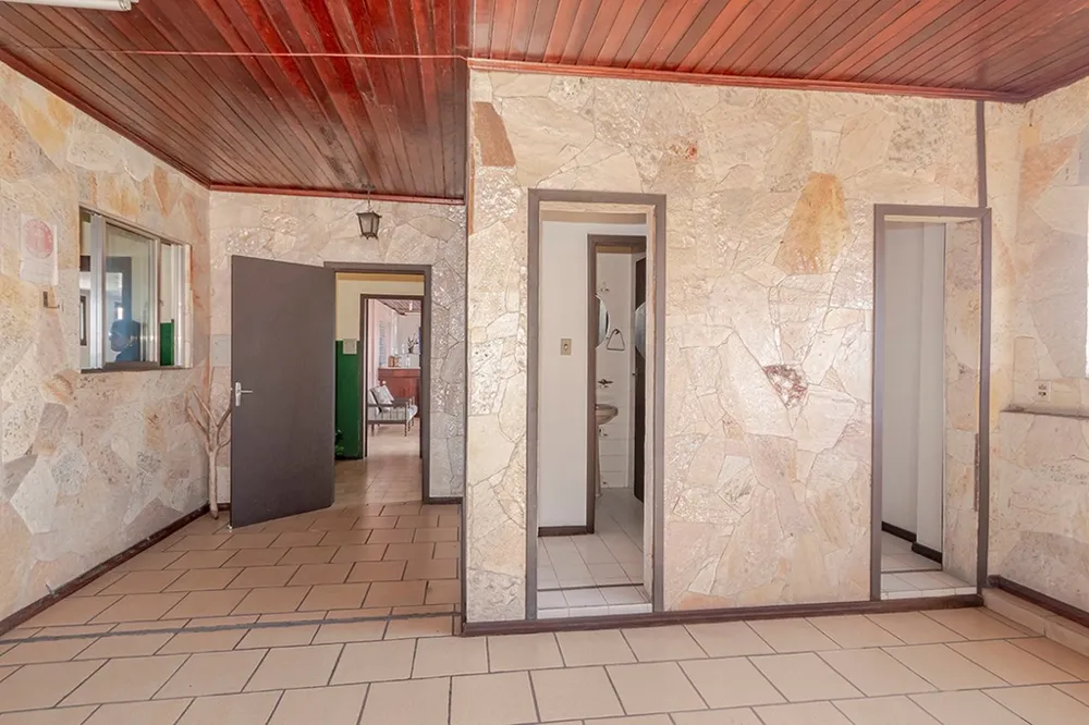 Casa para venda no bairro São Sebastião em Porto Alegre