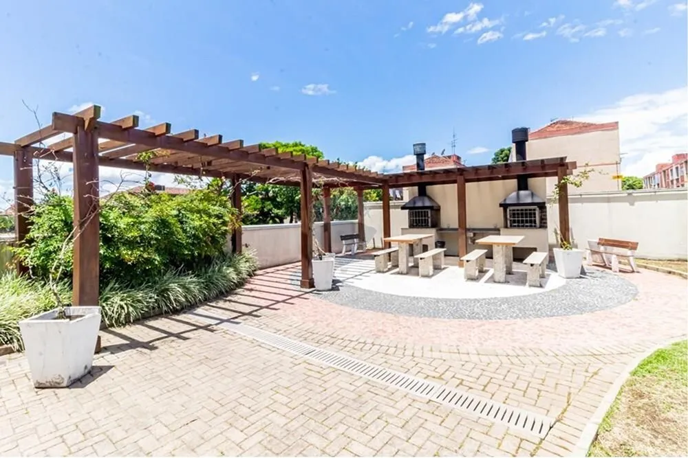 Apartamento para venda no bairro Vila Ipiranga em Porto Alegre