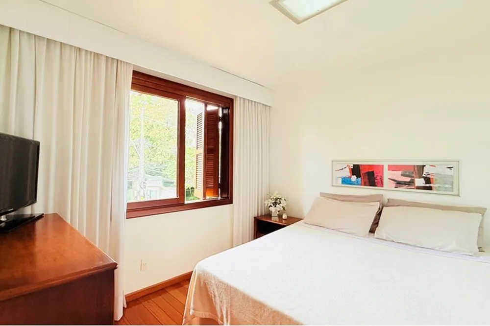 Casa para venda no bairro Teresópolis em Porto Alegre