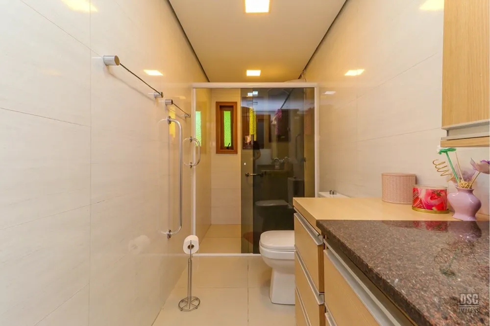 Casa para venda no bairro Rubem Berta em Porto Alegre