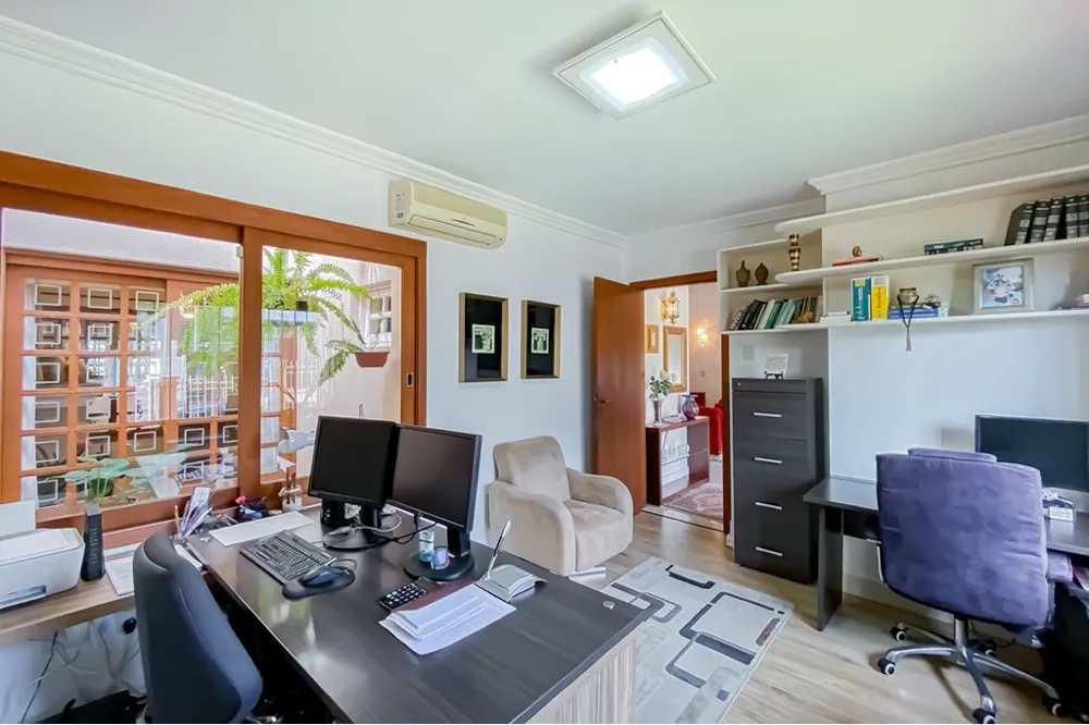 Casa para venda no bairro Teresópolis em Porto Alegre