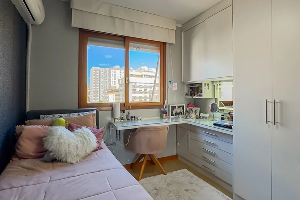 Apartamento para venda no bairro Jardim Lindóia em Porto Alegre