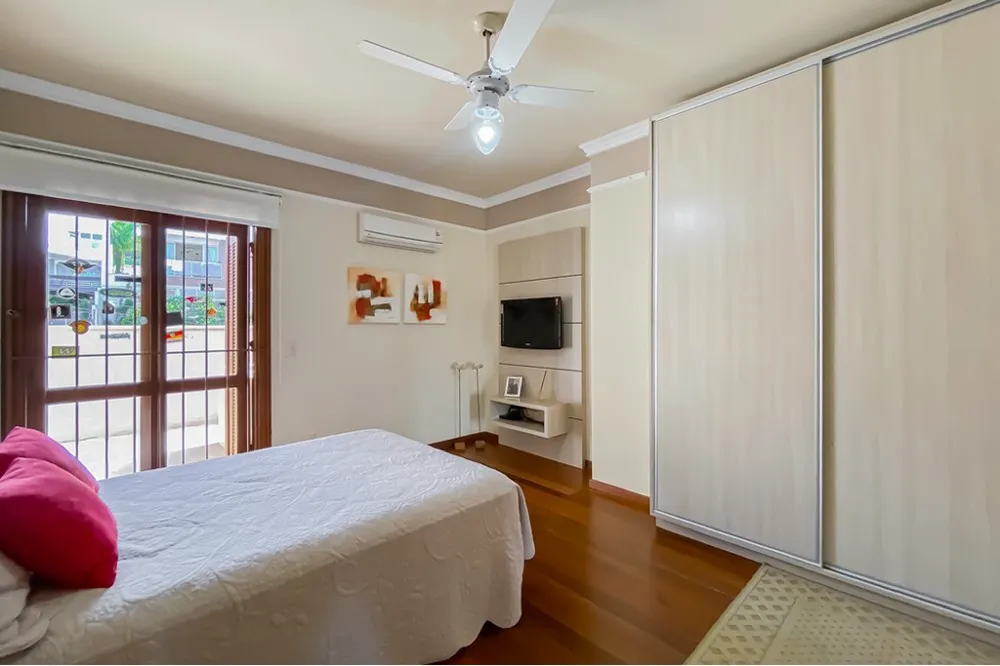 Casa para venda no bairro Teresópolis em Porto Alegre