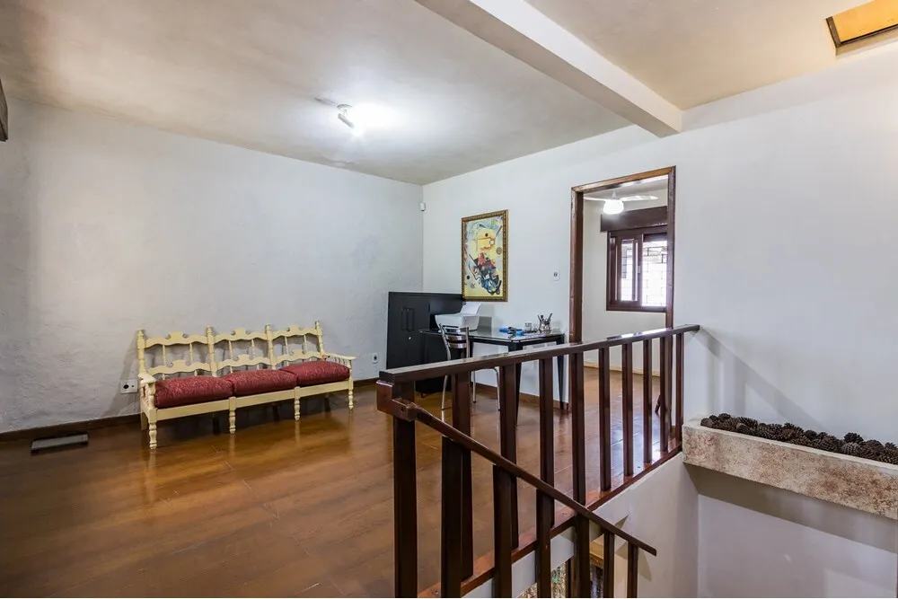 Casa para venda no bairro Vila Ipiranga em Porto Alegre