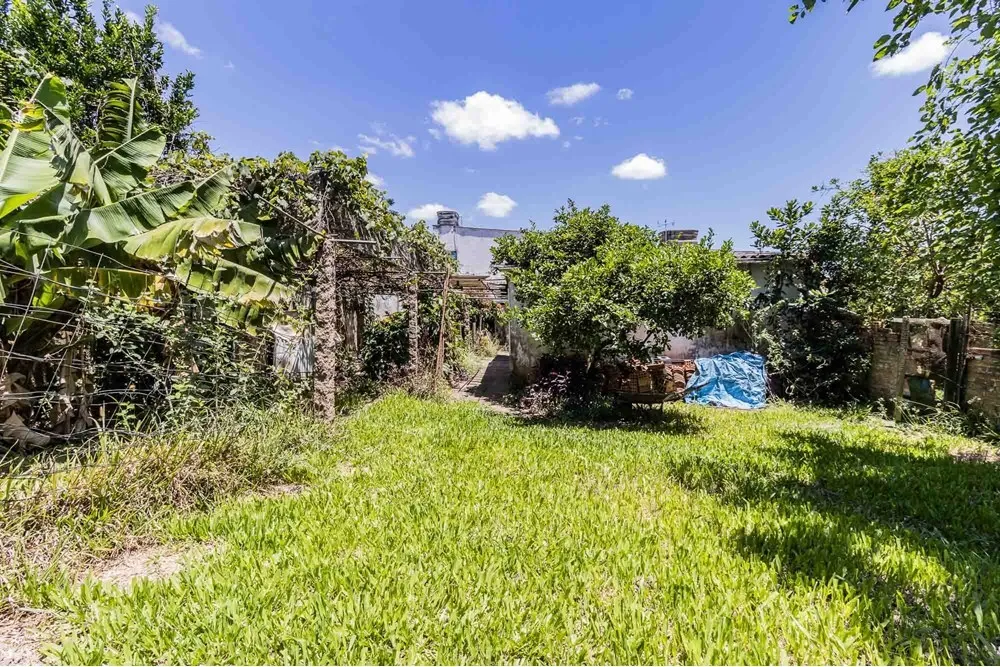 Casa para venda no bairro Partenon em Porto Alegre
