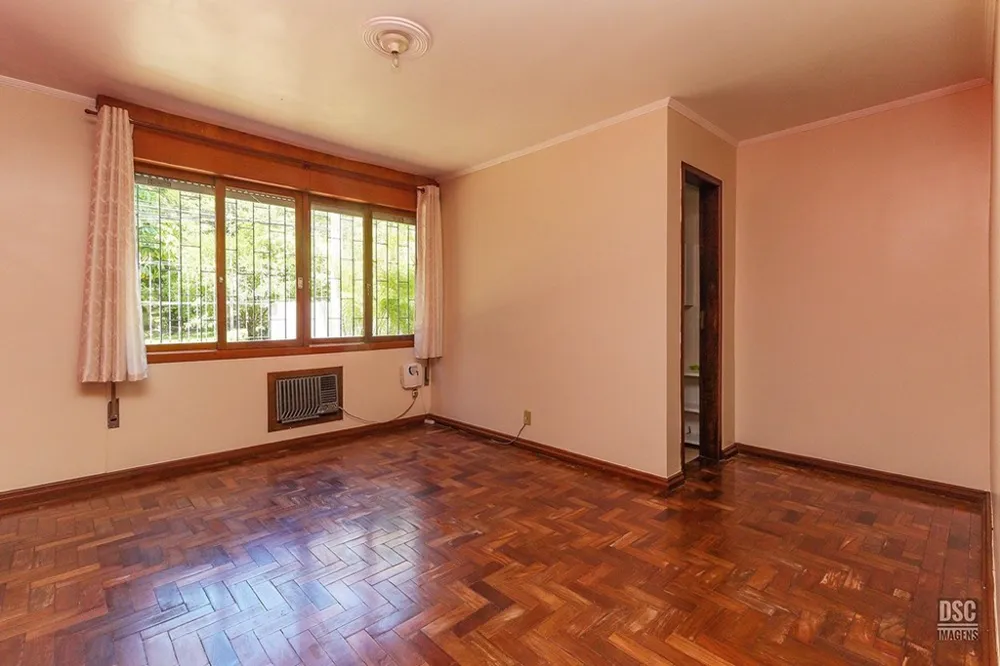 Casa para venda no bairro Vila Ipiranga em Porto Alegre