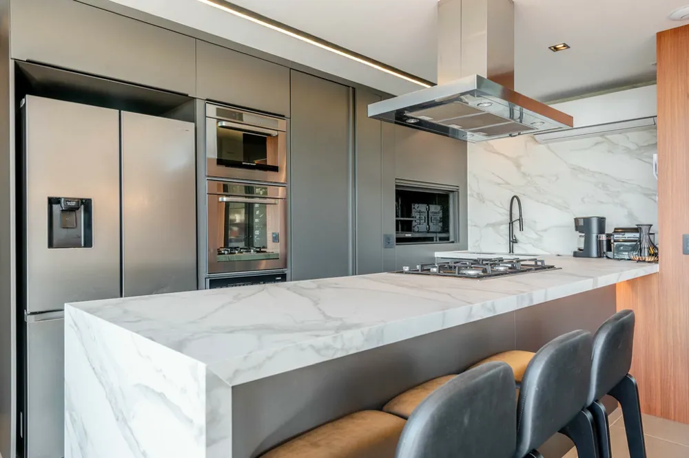 Apartamento para venda no bairro Três Figueiras em Porto Alegre