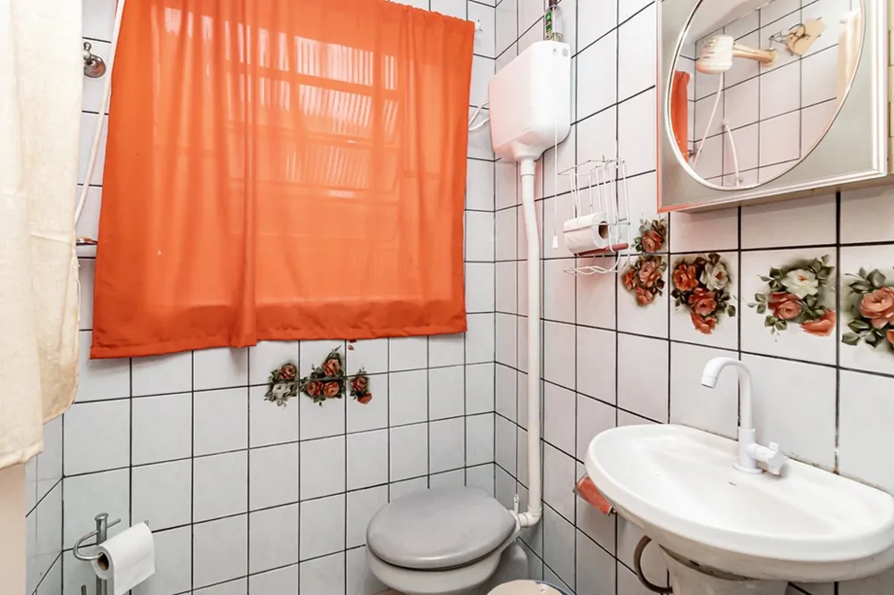 Casa para venda no bairro Vila Ipiranga em Porto Alegre