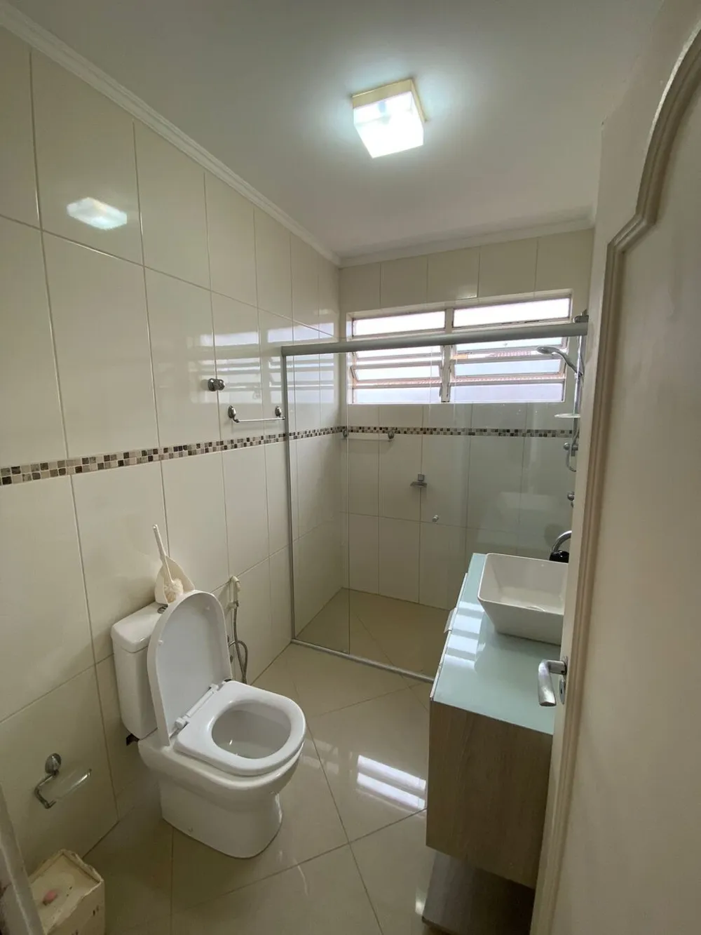 Casa para venda no bairro Chácara das Pedras em Porto Alegre