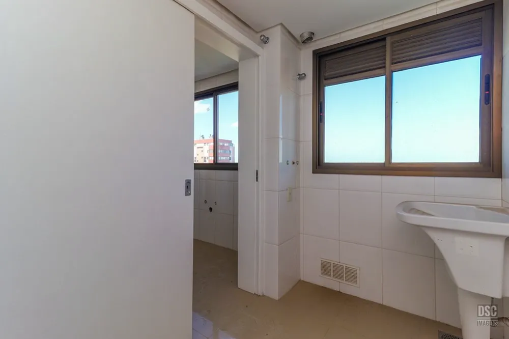 Apartamento para venda no bairro Jardim Planalto em Porto Alegre