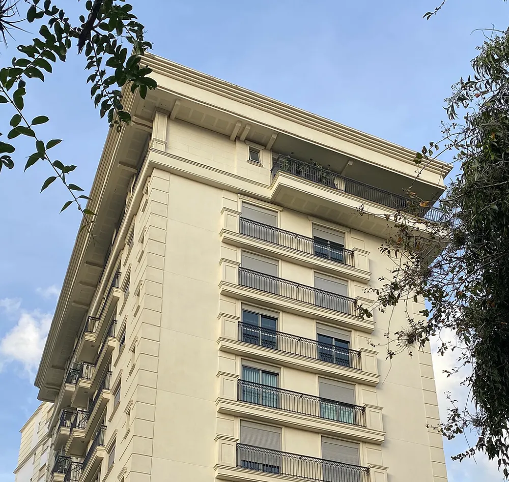 Apartamento para venda no bairro Três Figueiras em Porto Alegre
