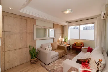 Apartamento para venda no bairro Vila Ipiranga em Porto Alegre