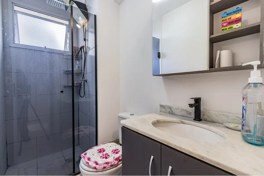 Apartamento para venda no bairro Vila Ipiranga em Porto Alegre