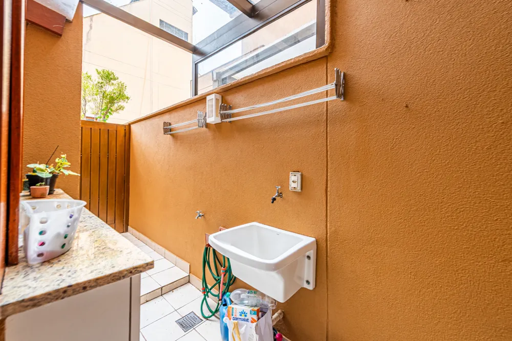Casa em Condomínio para venda no bairro Três Figueiras em Porto Alegre