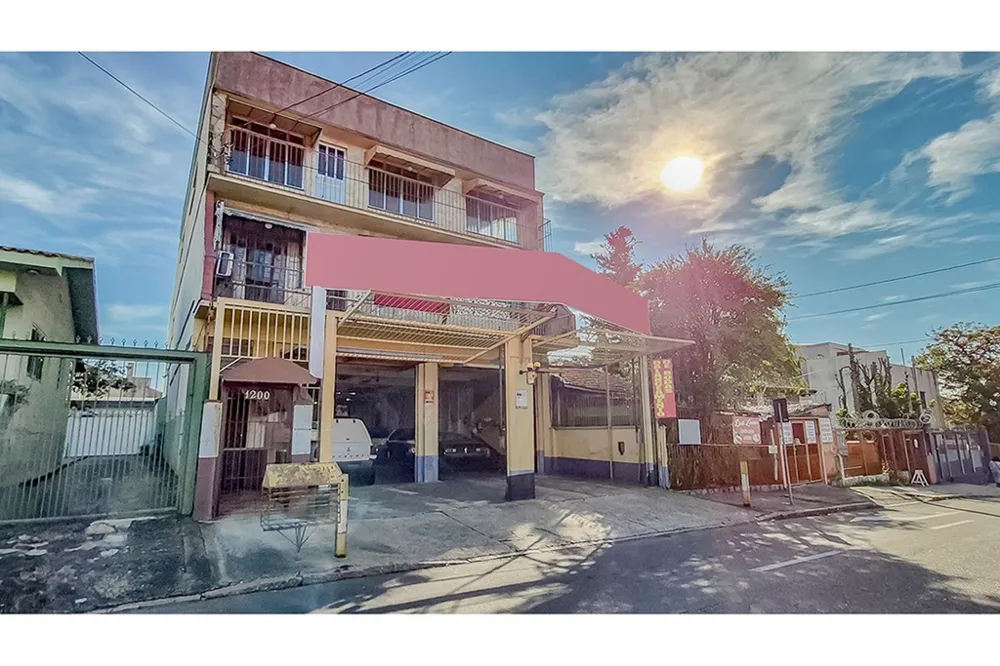 Casa para venda no bairro São Sebastião em Porto Alegre