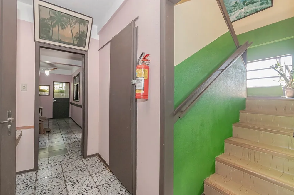 Casa para venda no bairro São Sebastião em Porto Alegre