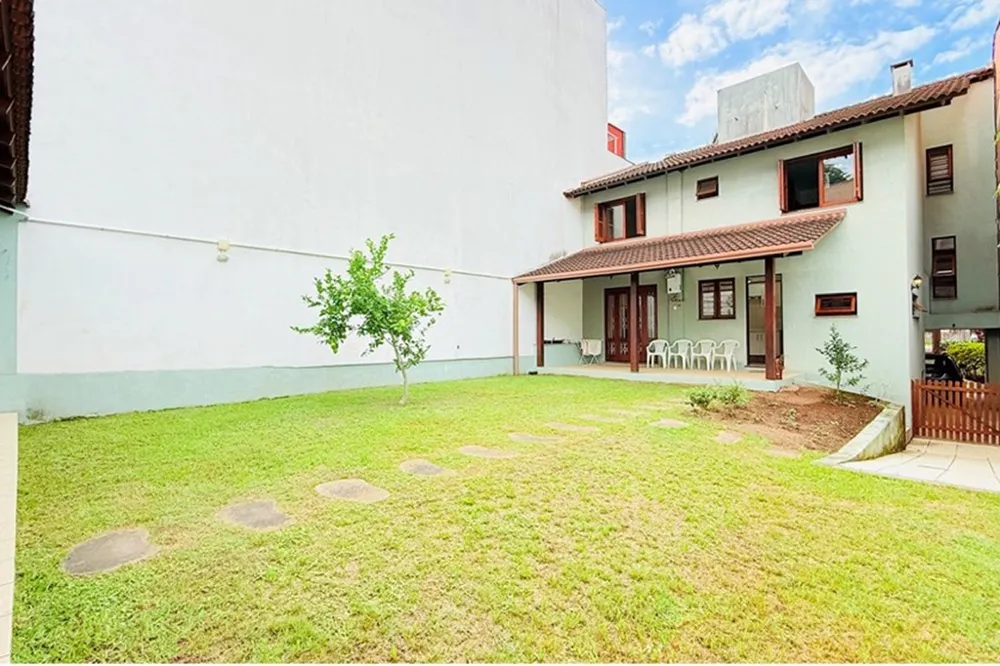Casa para venda no bairro Teresópolis em Porto Alegre