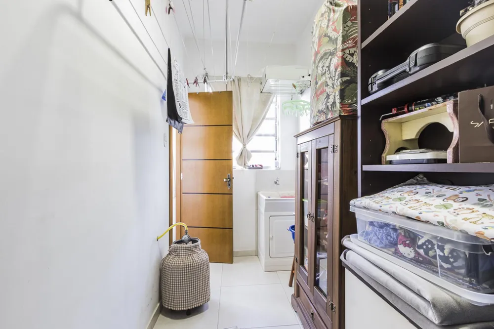 Apartamento para venda no bairro Azenha em Porto Alegre