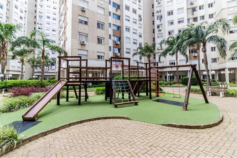 Apartamento para venda no bairro Vila Ipiranga em Porto Alegre