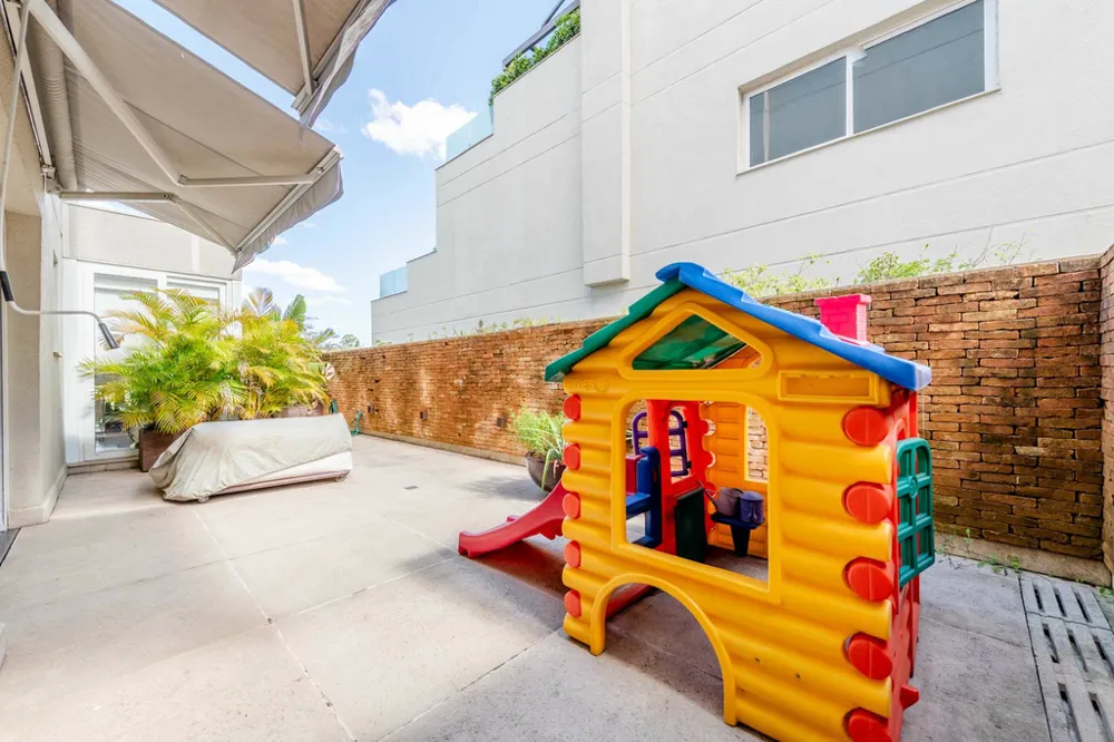 Apartamento para venda no bairro Três Figueiras em Porto Alegre