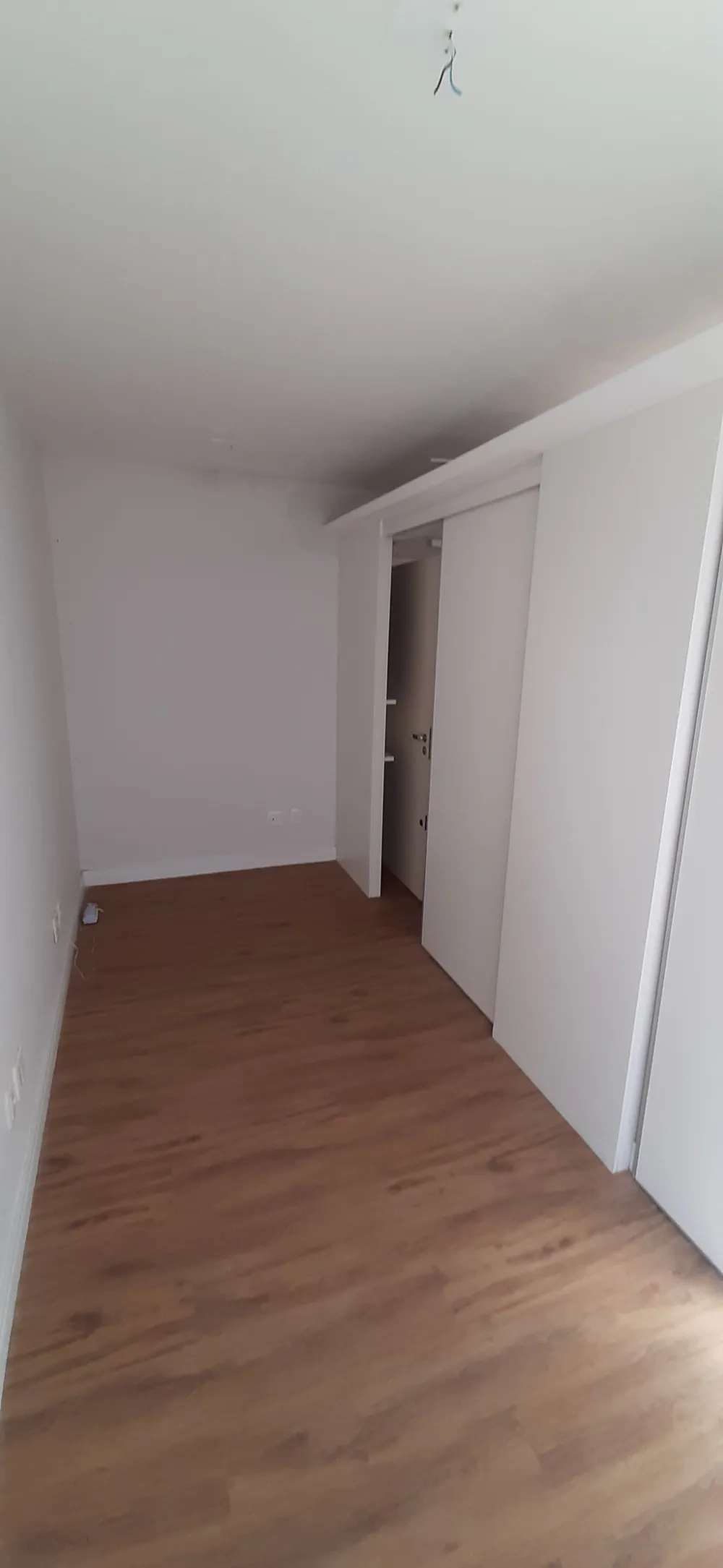 Sala para venda no bairro Menino Deus em Porto Alegre