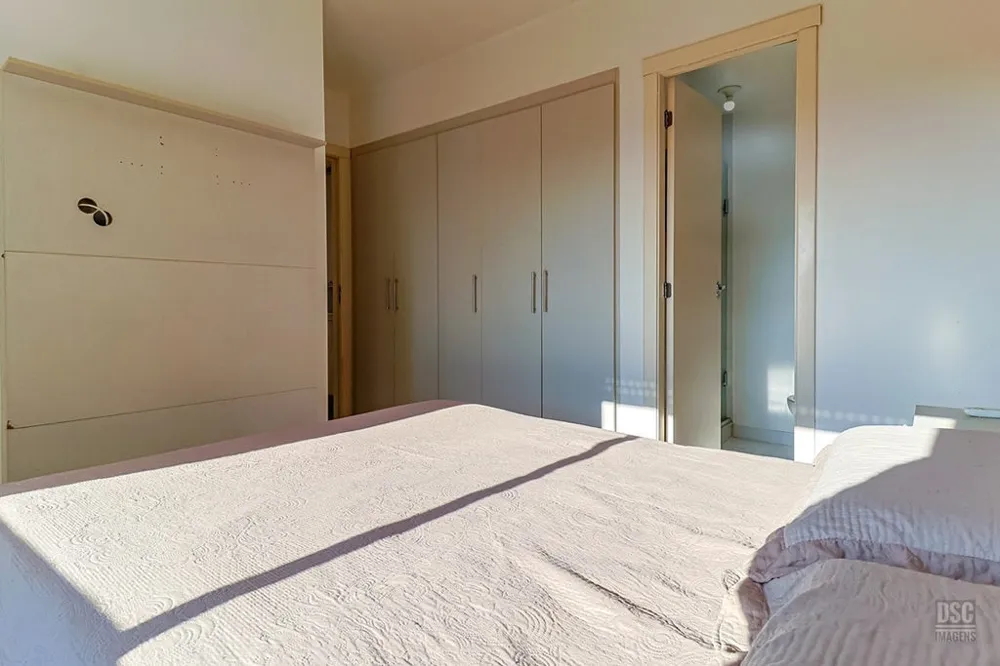Apartamento para venda no bairro Vila Ipiranga em Porto Alegre